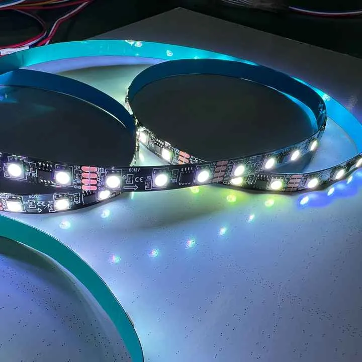 للماء تأثير تساقط الثلوج أضواء LED قطرة النيزك Waterproof Snowfall Effect LED Lights Meteor Shower